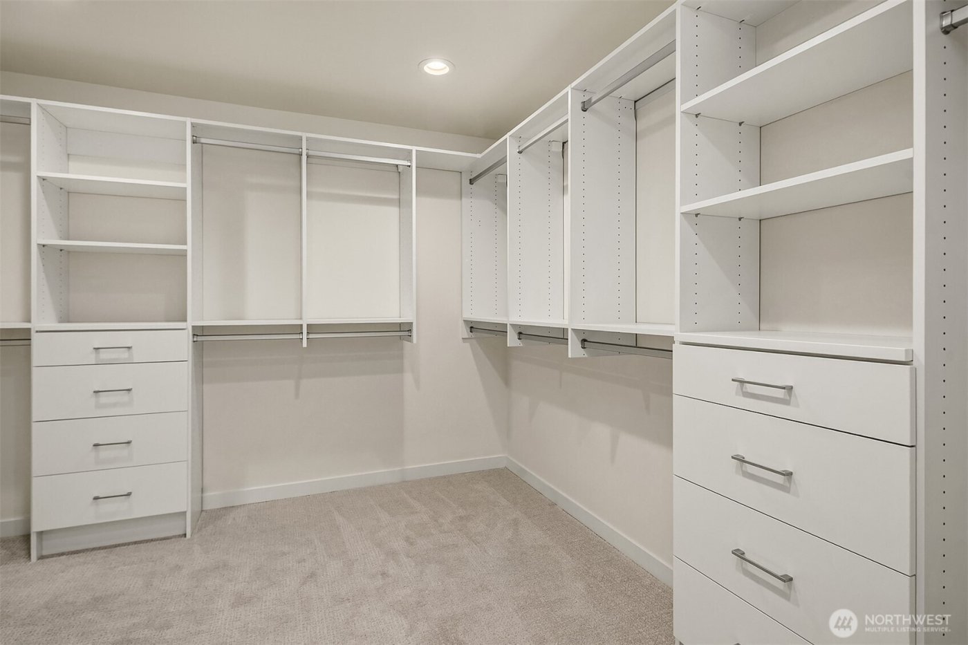 415 99th Avenue NE, Bellevue, WA 98004