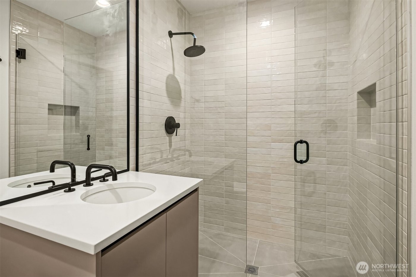 415 99th Avenue NE, Bellevue, WA 98004