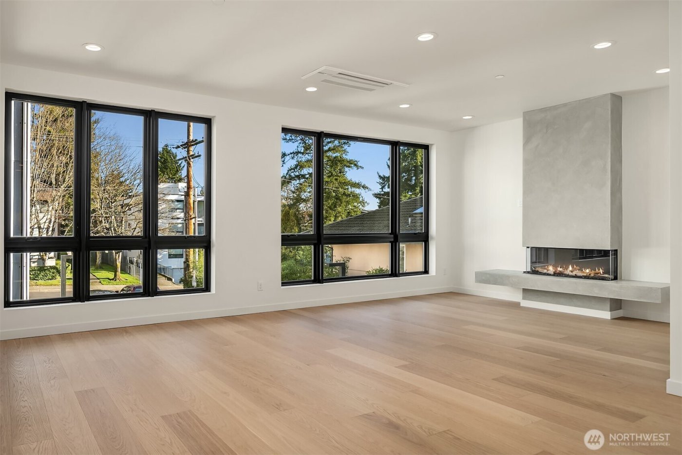 415 99th Avenue NE, Bellevue, WA 98004