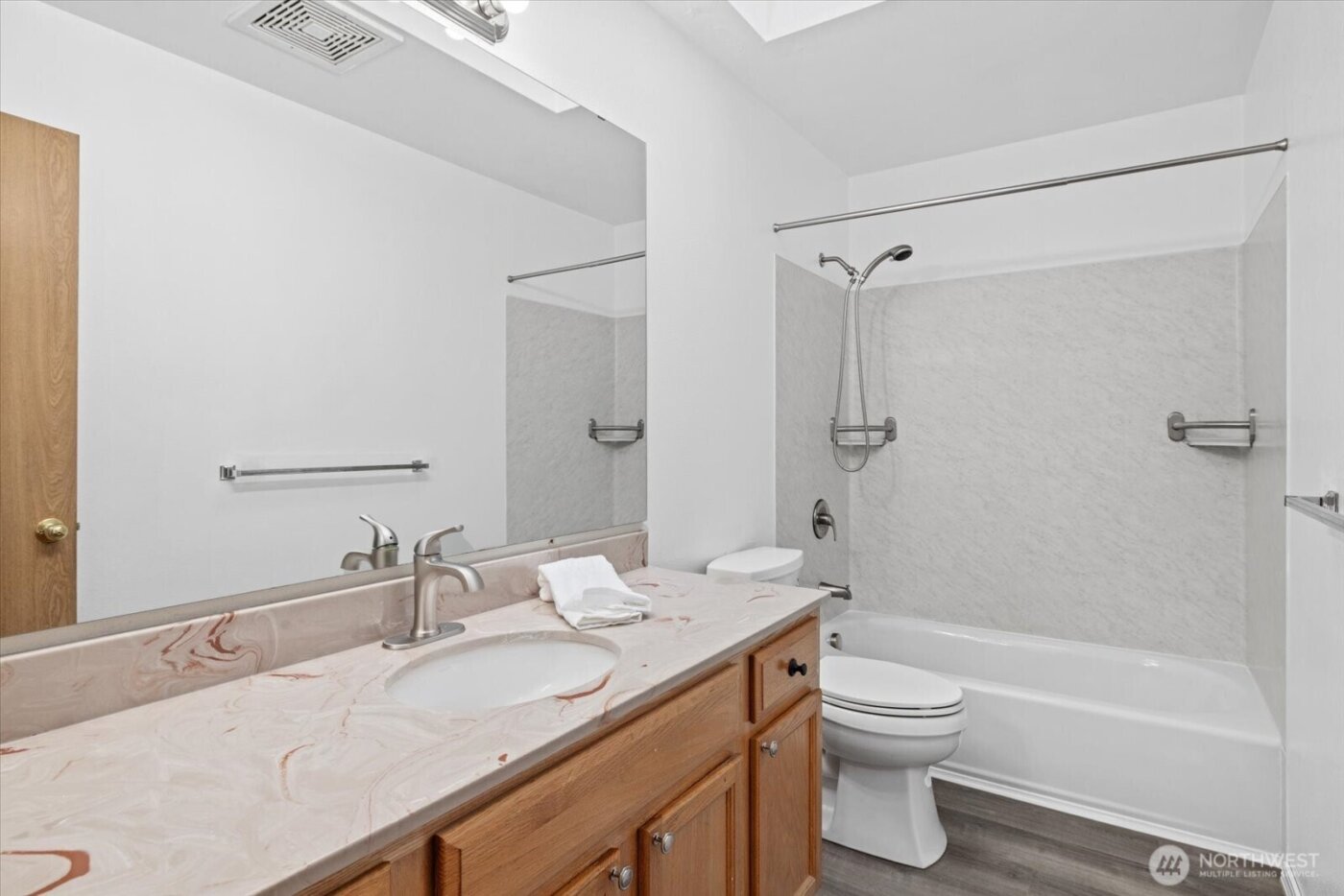 3001 S Charlestown Street , Seattle, WA 98144