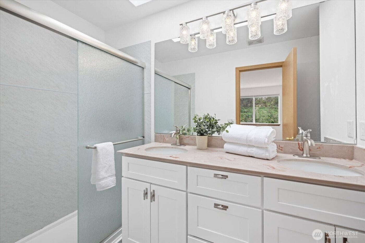 3001 S Charlestown Street , Seattle, WA 98144