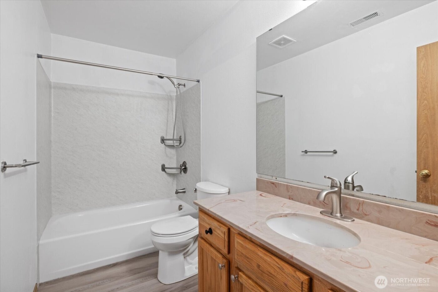 3001 S Charlestown Street , Seattle, WA 98144