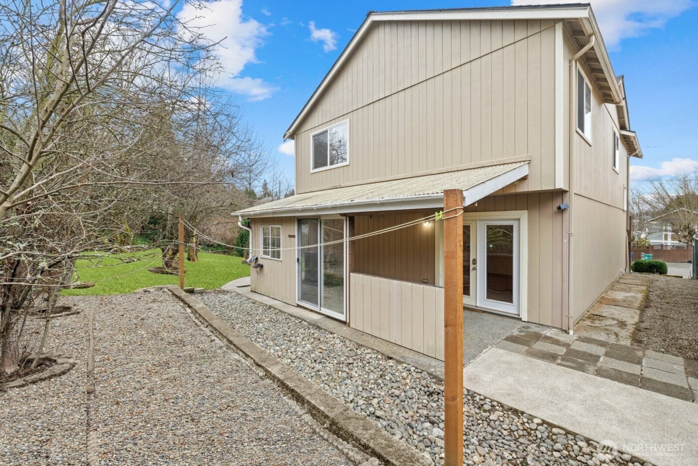 3001 S Charlestown Street , Seattle, WA 98144