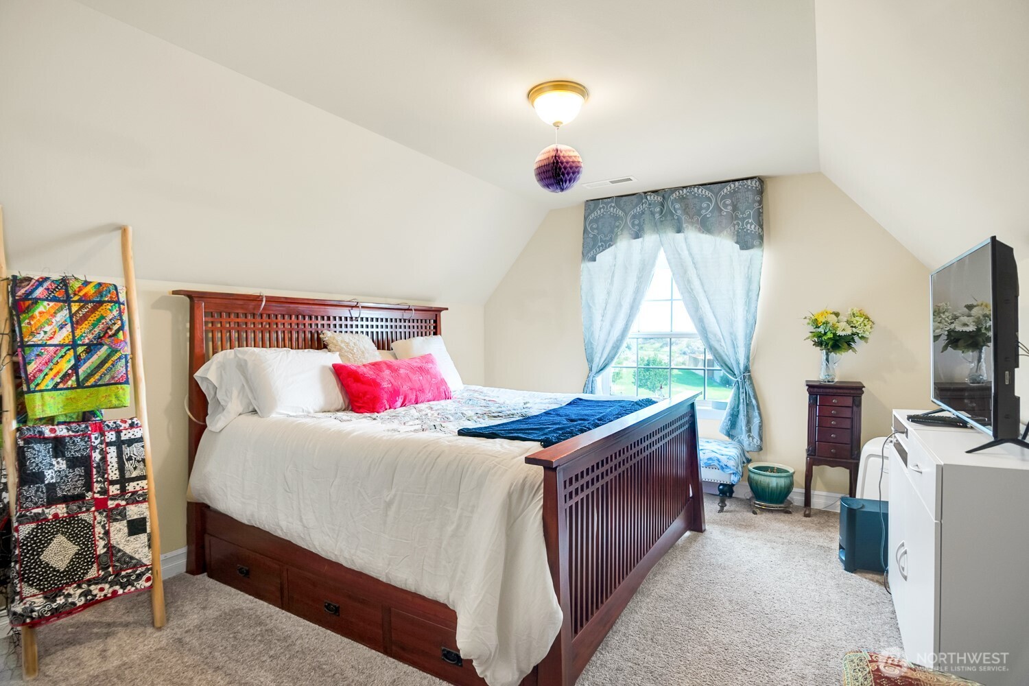 600 N Bluff West Drive , Moses Lake, WA 98837