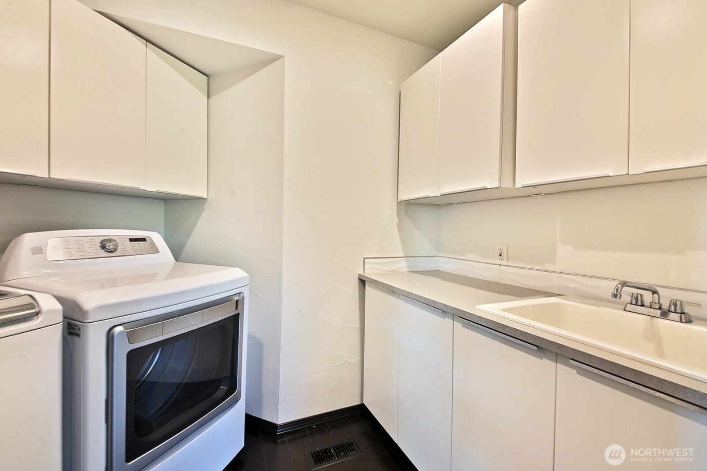 1649 Stewart Road , Freeland, WA 98249