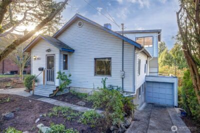 7233 36th Avenue SW, Seattle, WA 98126 - Photo 2