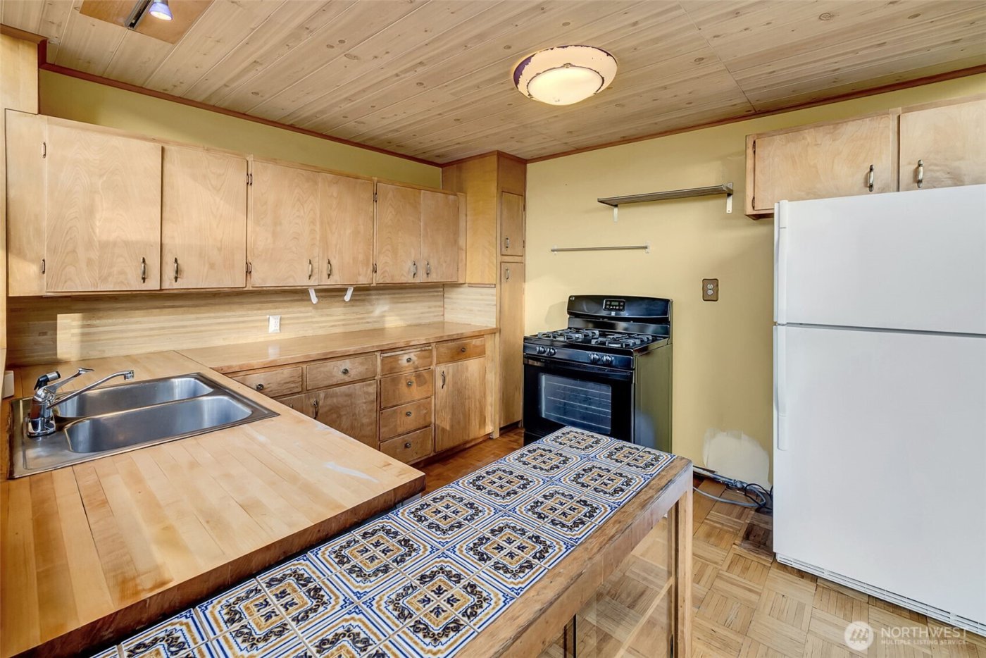 7233 36th Avenue SW, Seattle, WA 98126