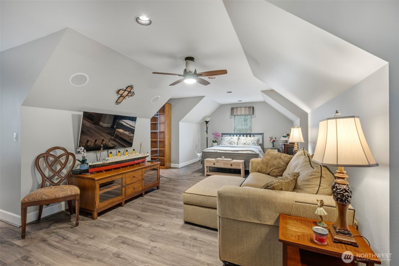 27565 265th Court SE, Ravensdale, WA 98051-8209