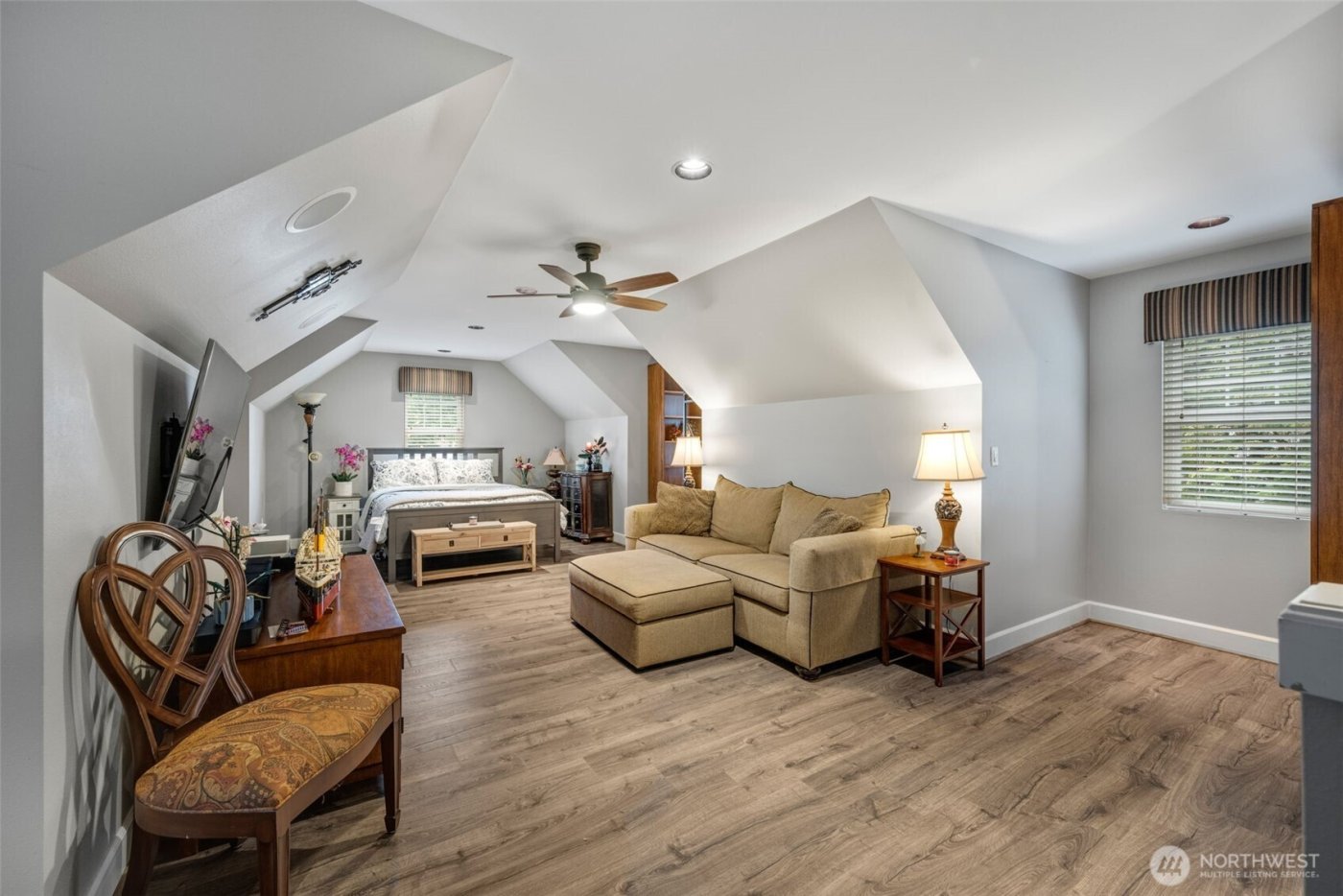 27565 265th Court SE, Ravensdale, WA 98051-8209