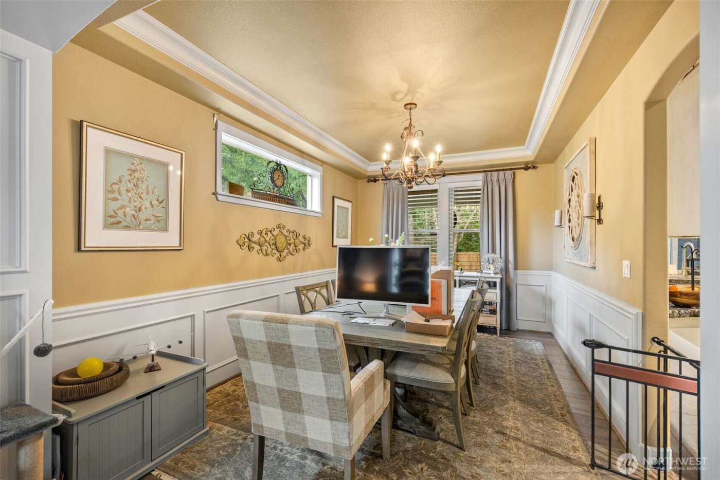 27565 265th Court SE, Ravensdale, WA 98051-8209