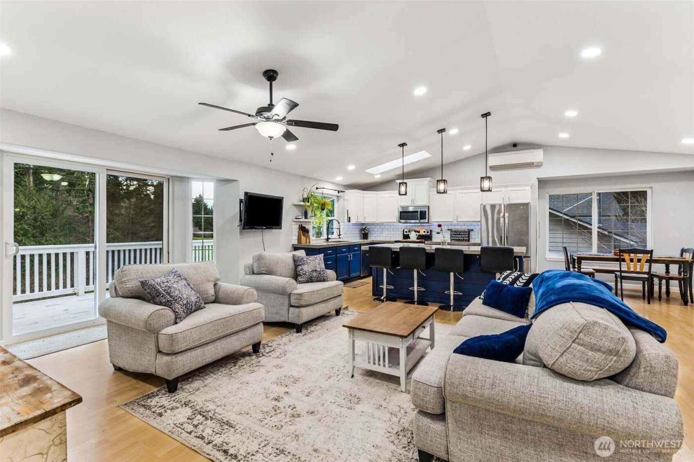 22325 Perimeter Court SE, Yelm, WA 98597