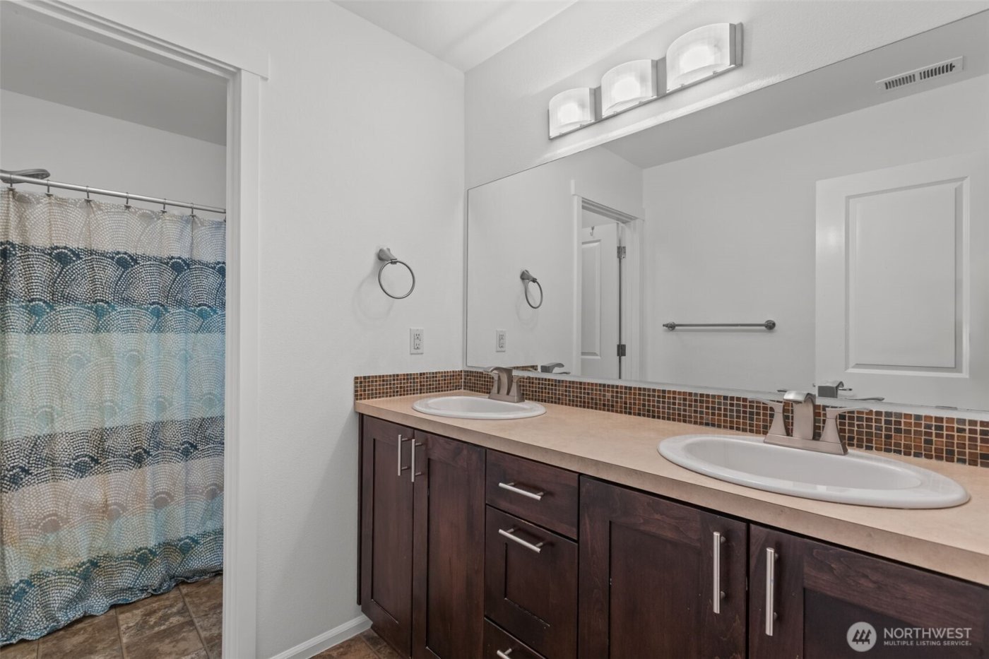 2055 S 263rd Street , Des Moines, WA 98198