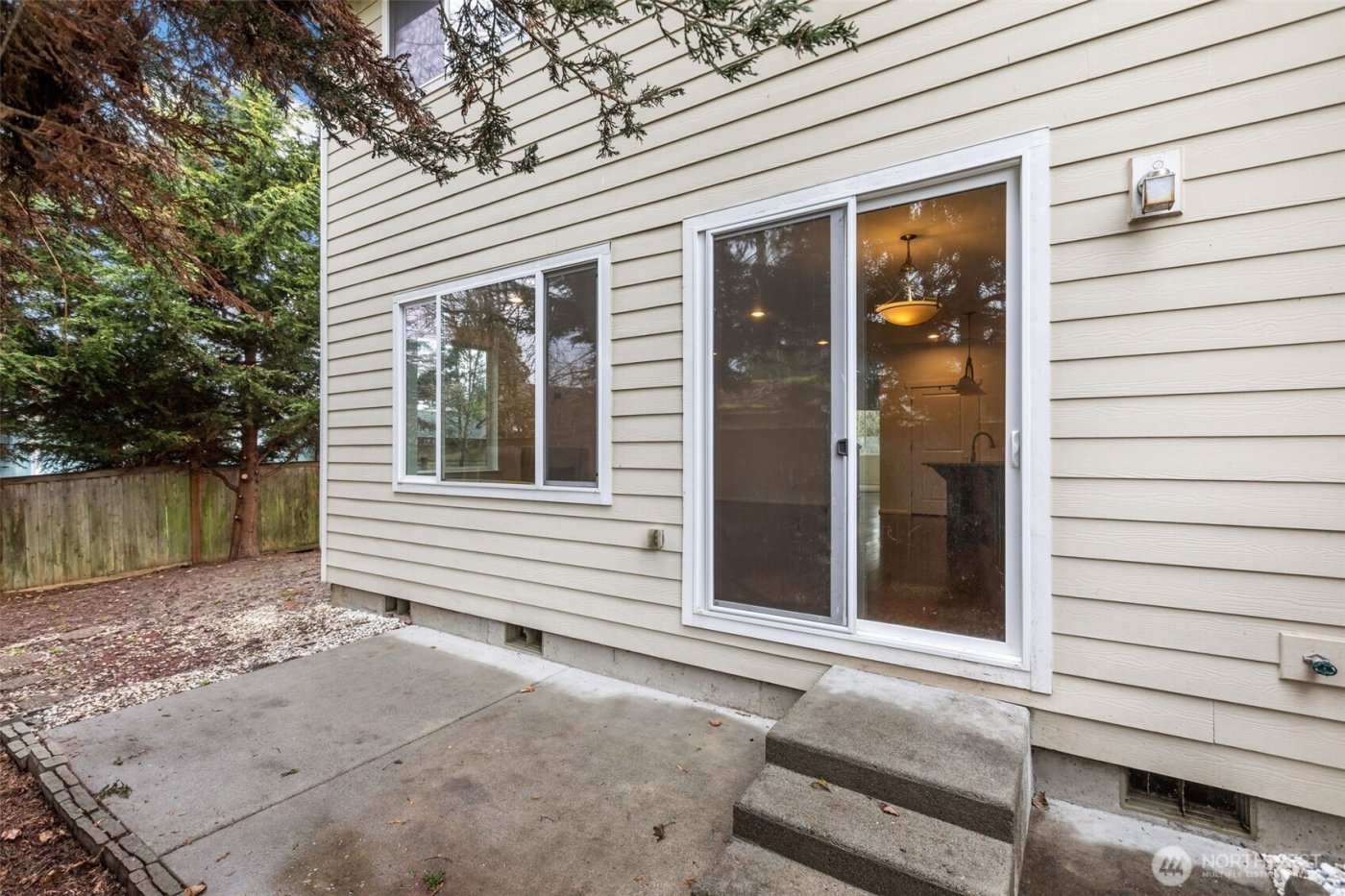 2055 S 263rd Street , Des Moines, WA 98198