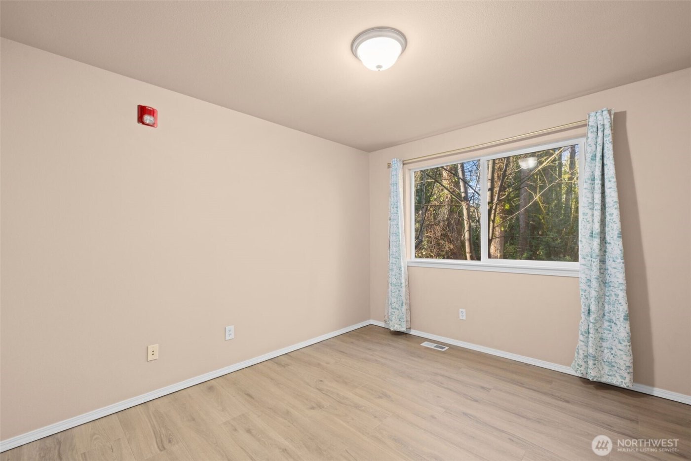 17917 80 Avenue NE #B5, Kenmore, WA 98028