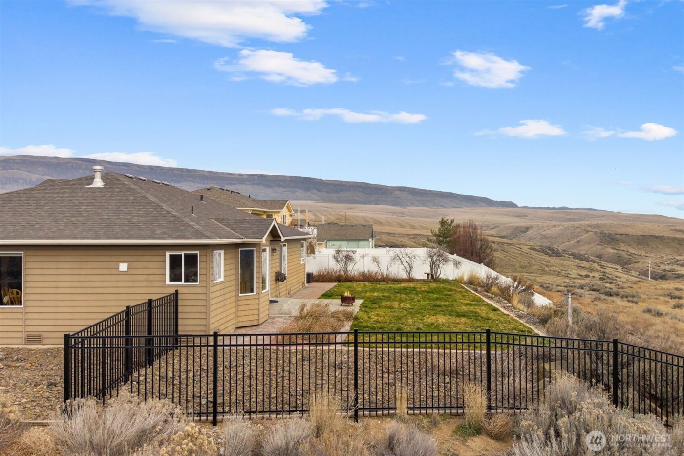 2312 Canyon Hills Drive , East Wenatchee, WA 98802