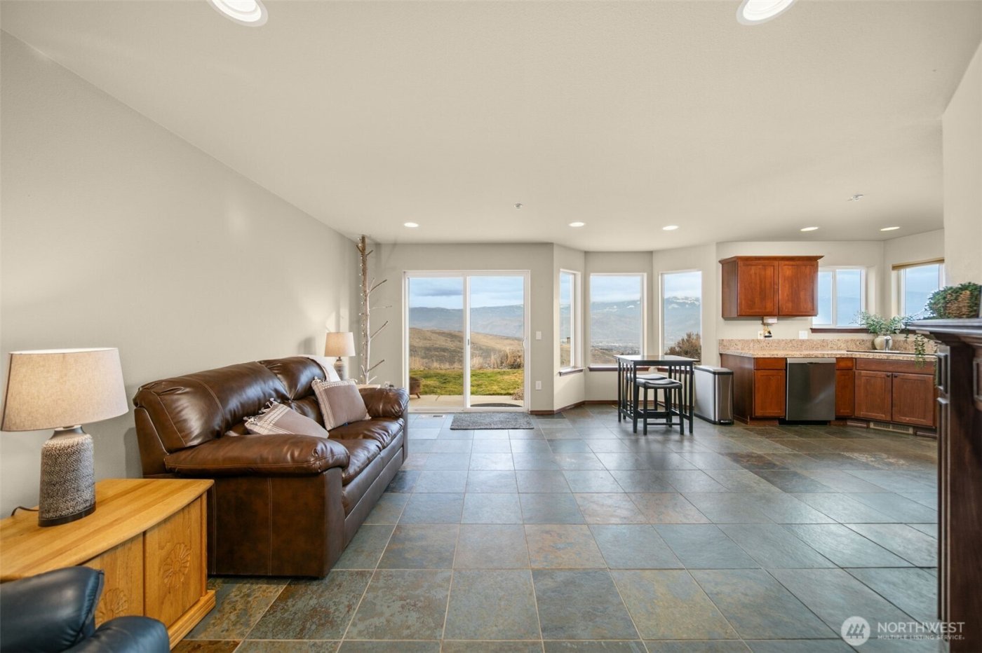 2312 Canyon Hills Drive , East Wenatchee, WA 98802