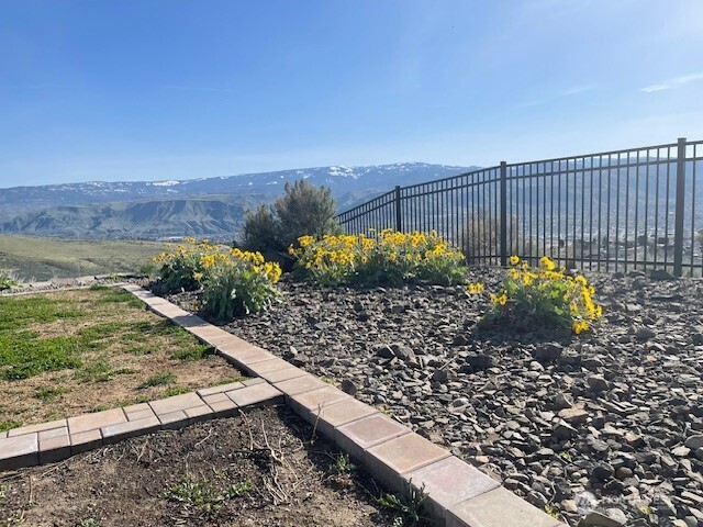 2312 Canyon Hills Drive , East Wenatchee, WA 98802