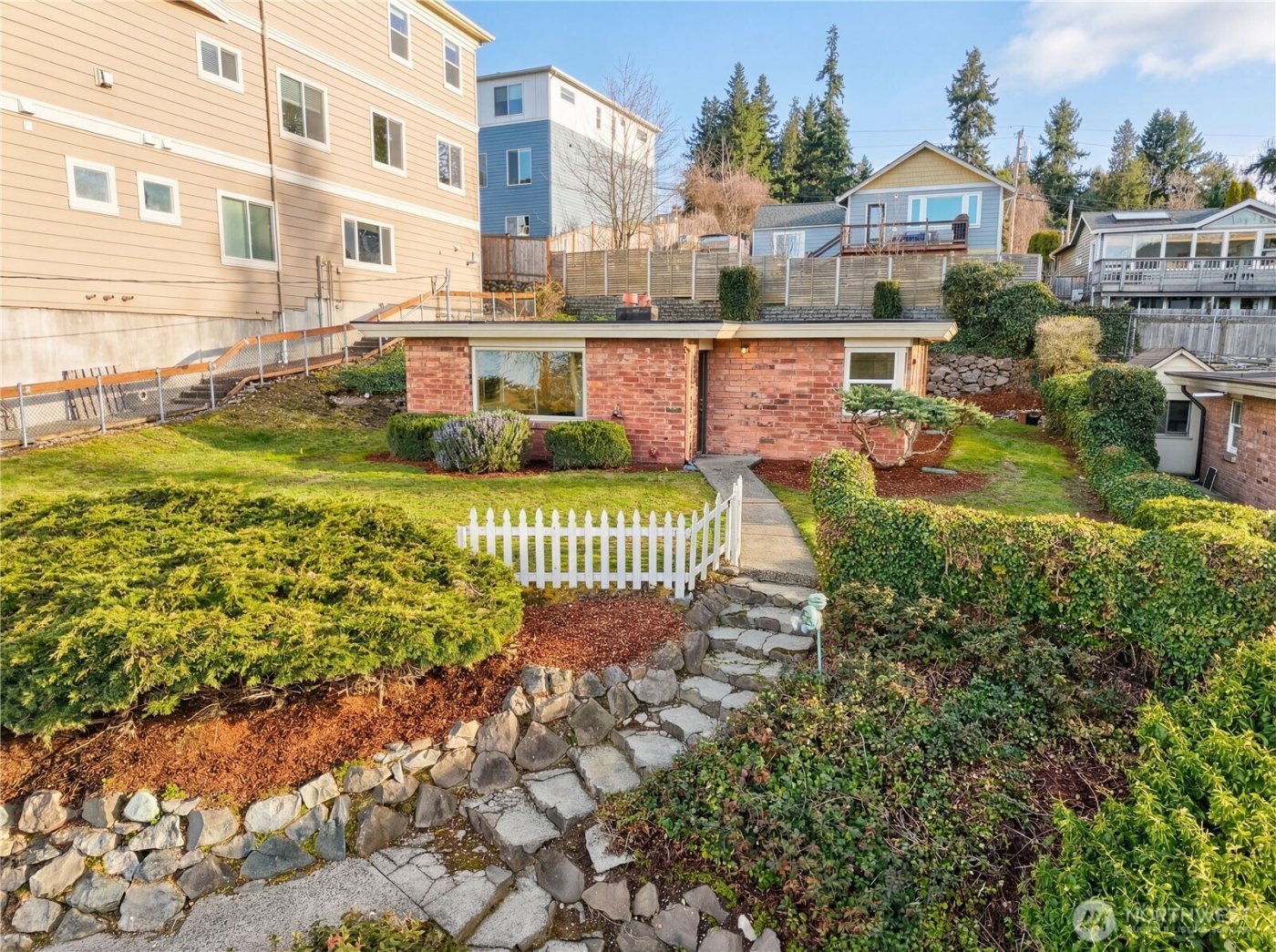 6410 NE 181st Street , Kenmore, WA 98028