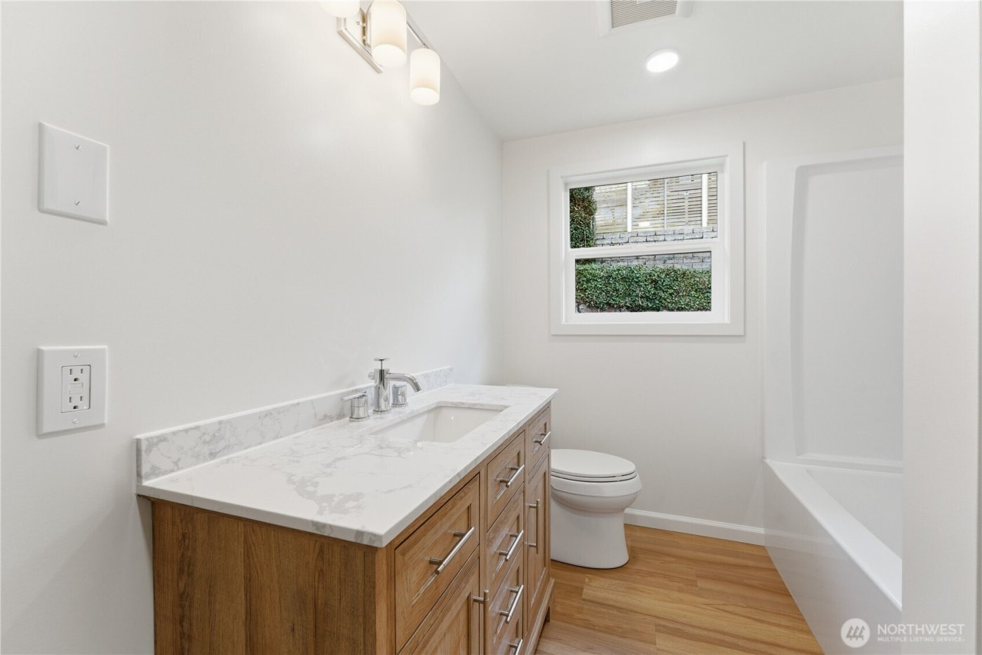 6410 NE 181st Street , Kenmore, WA 98028