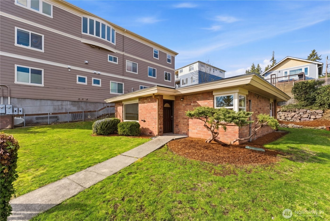 6410 NE 181st Street , Kenmore, WA 98028