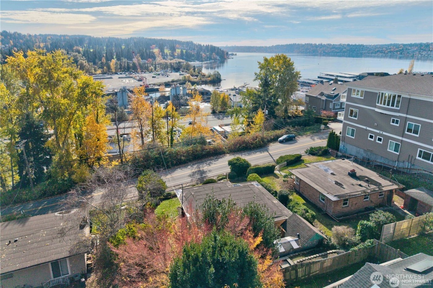 6410 NE 181st Street , Kenmore, WA 98028