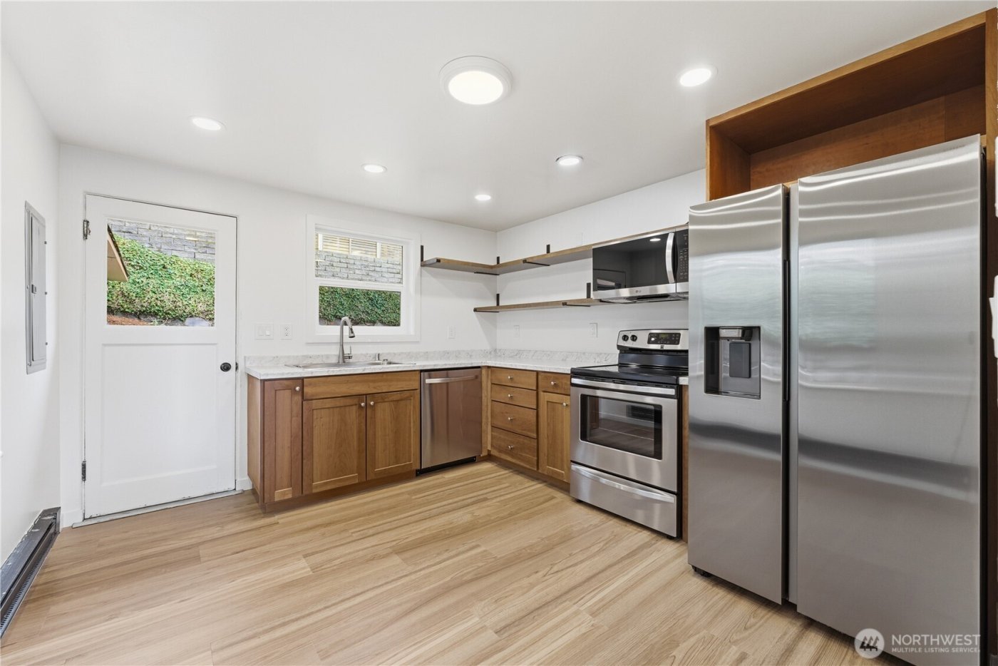 6410 NE 181st Street , Kenmore, WA 98028