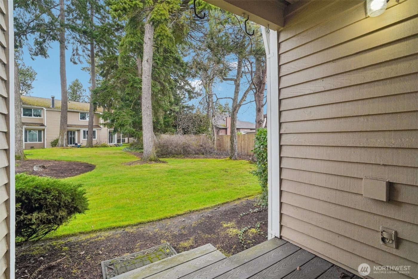 23912 12th Place S #201, Des Moines, WA 98198