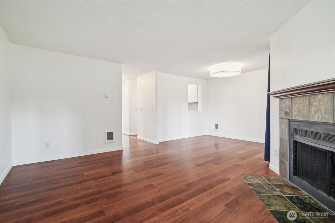 23912 12th Place S #201, Des Moines, WA 98198