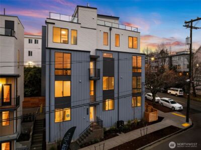 957 N 35th Street , Seattle, WA 98103