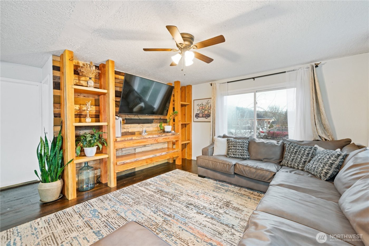 129 Yelton Drive , Longview, WA 98632