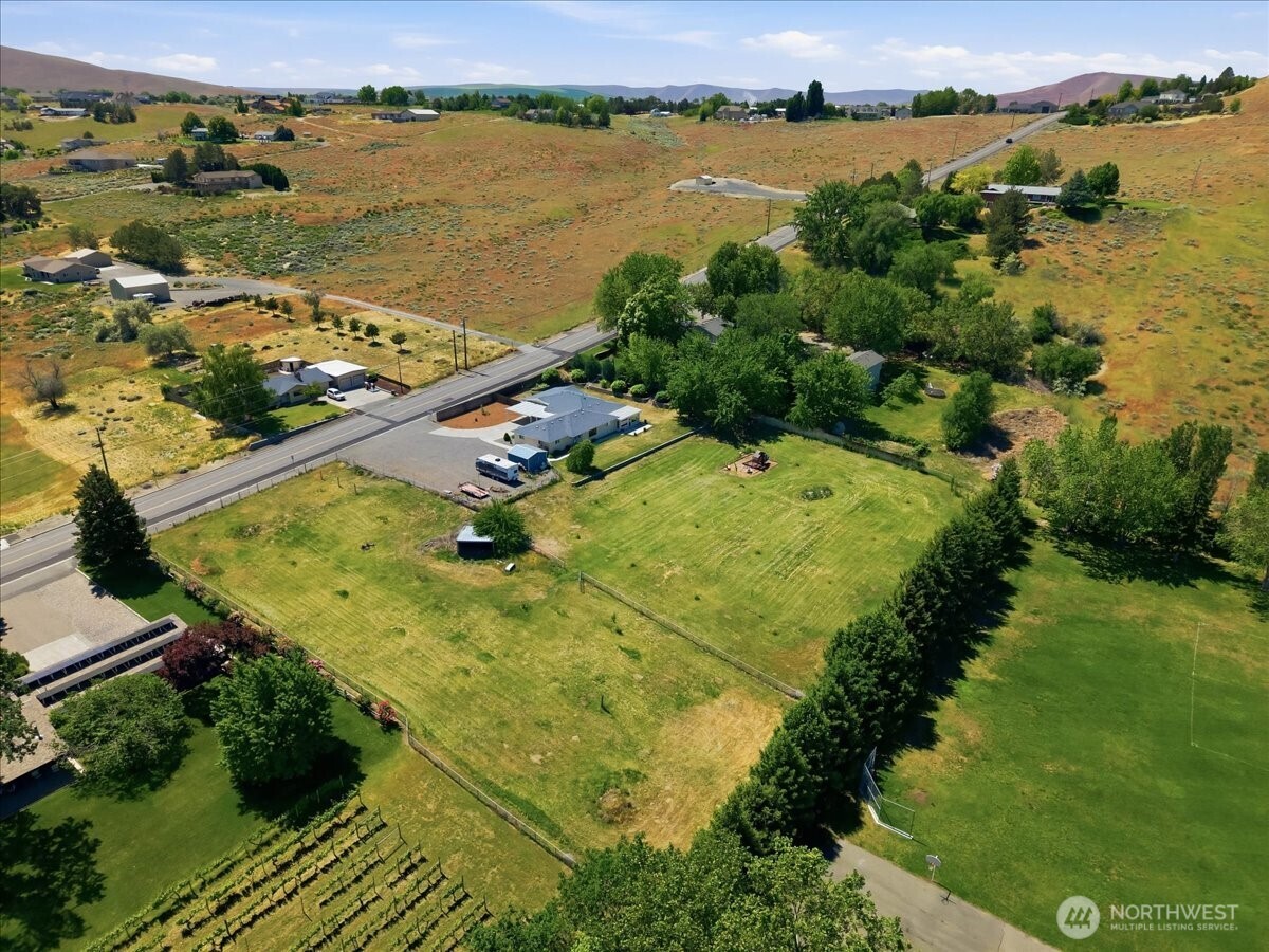 4700 Collins Rd , West Richland, WA 99353