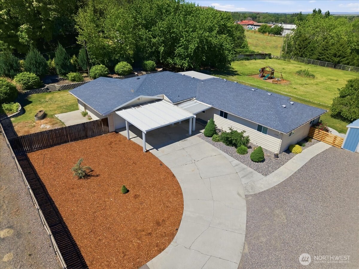 4700 Collins Rd , West Richland, WA 99353
