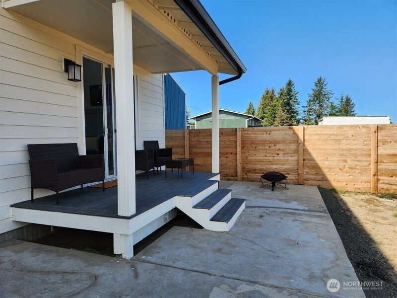 934 Pt. Brown Avenue SE #A & B, Ocean Shores, WA 98569