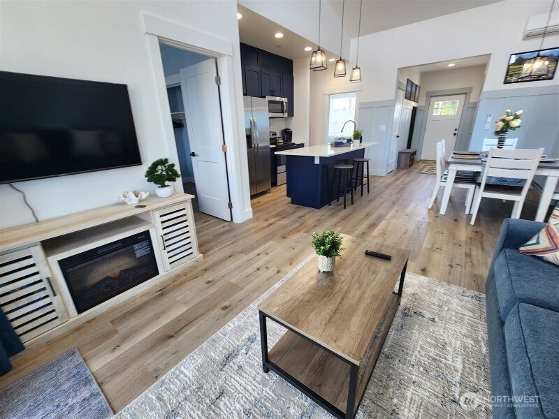 934 Pt. Brown Avenue SE #A & B, Ocean Shores, WA 98569