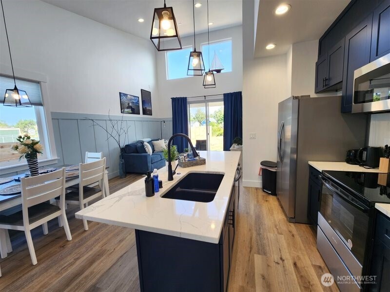 934 Pt. Brown Avenue SE #A & B, Ocean Shores, WA 98569