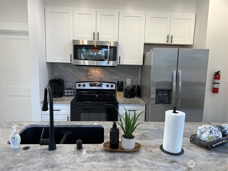 934 Pt. Brown Avenue SE #A & B, Ocean Shores, WA 98569