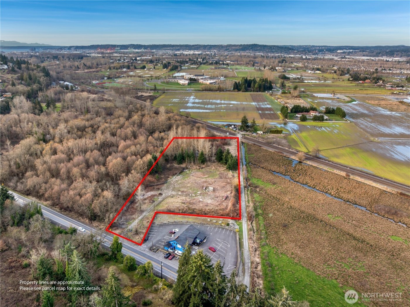 5507 Pioneer Way E, Puyallup, WA 98371