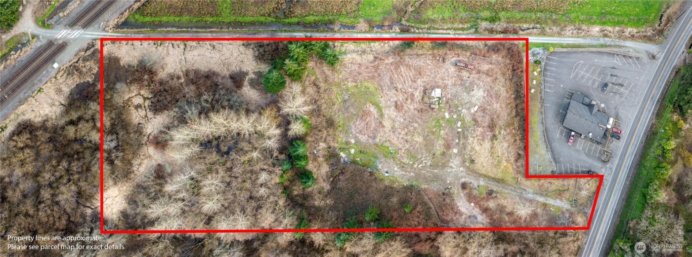 5507 Pioneer Way E, Puyallup, WA 98371