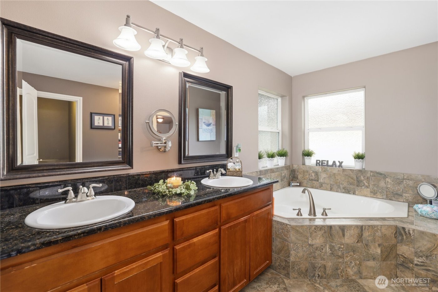 655 Joy Street , Eatonville, WA 98328