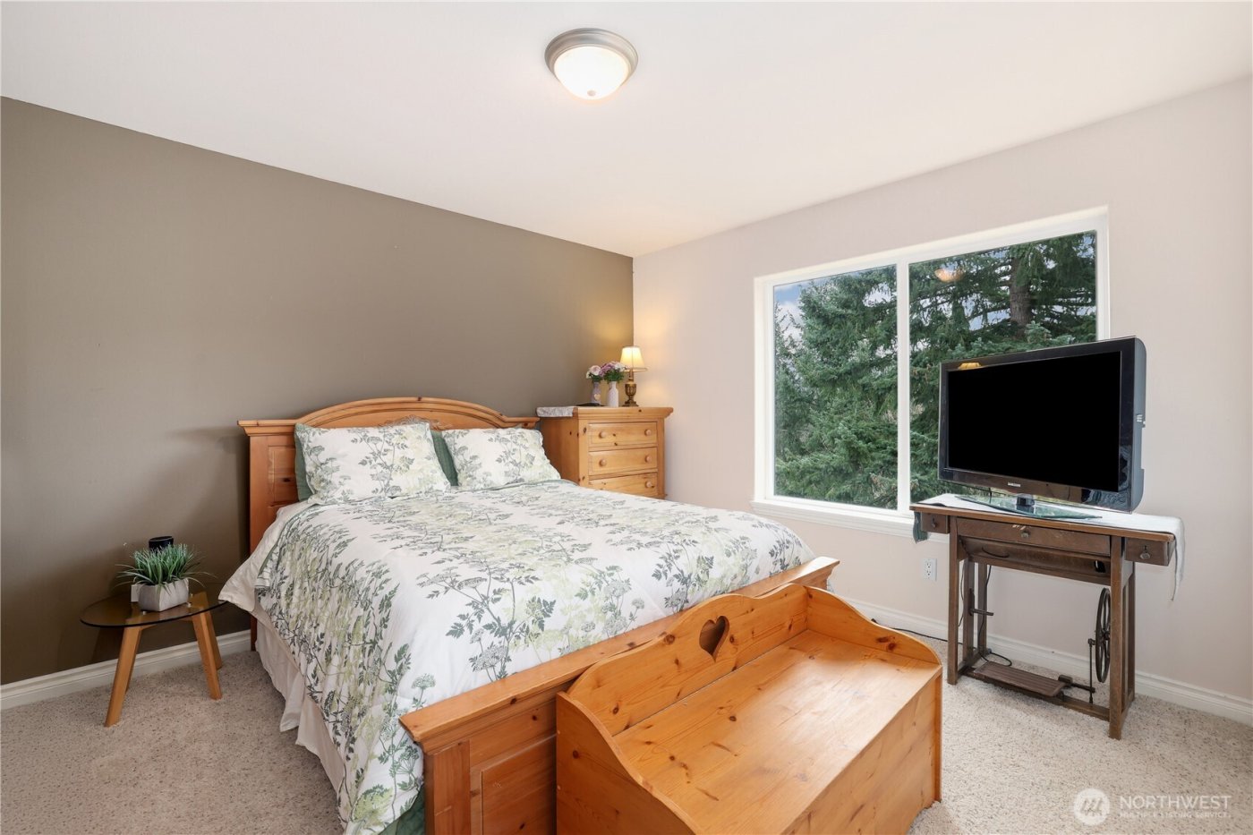 655 Joy Street , Eatonville, WA 98328