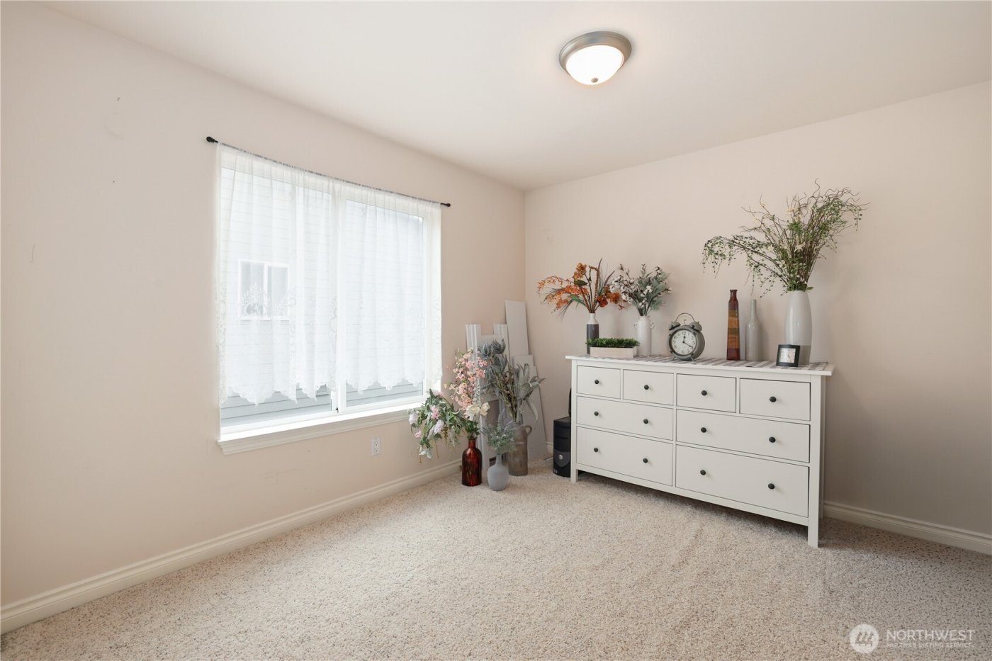 655 Joy Street , Eatonville, WA 98328