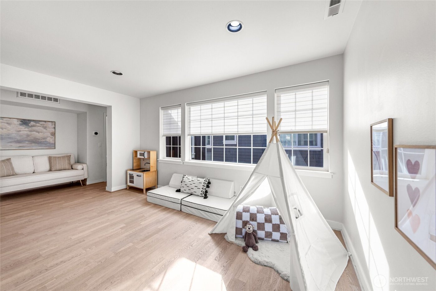 1314 Pine Crest Cir NE , Issaquah, WA 98029