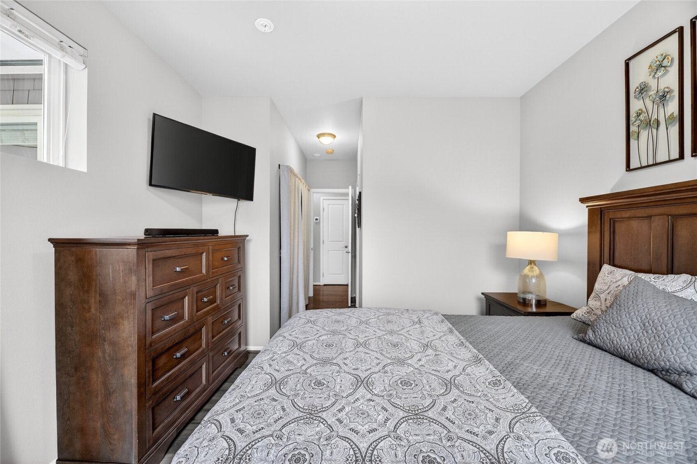 503 225th Lane NE #F101, Sammamish, WA 98074