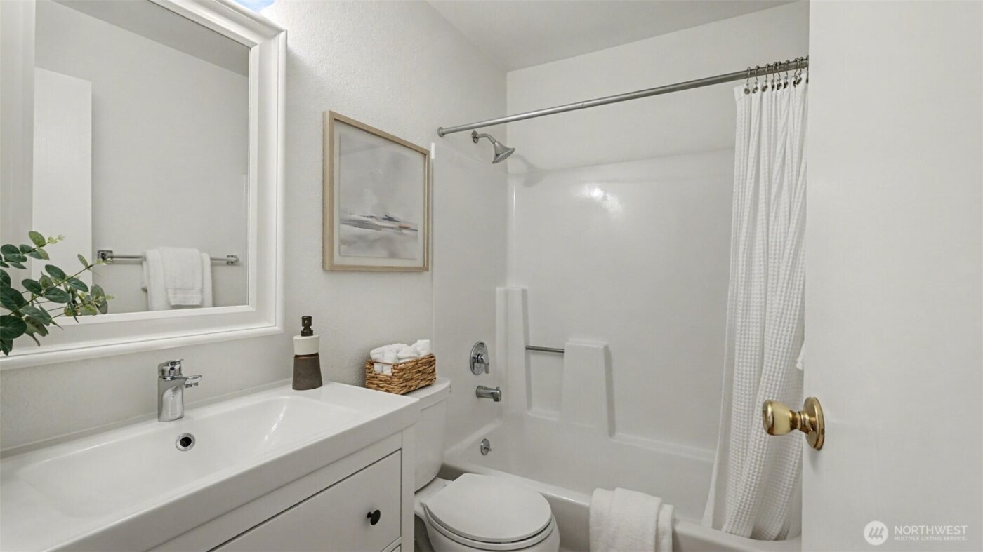 421 Wells Avenue S, Renton, WA 98057
