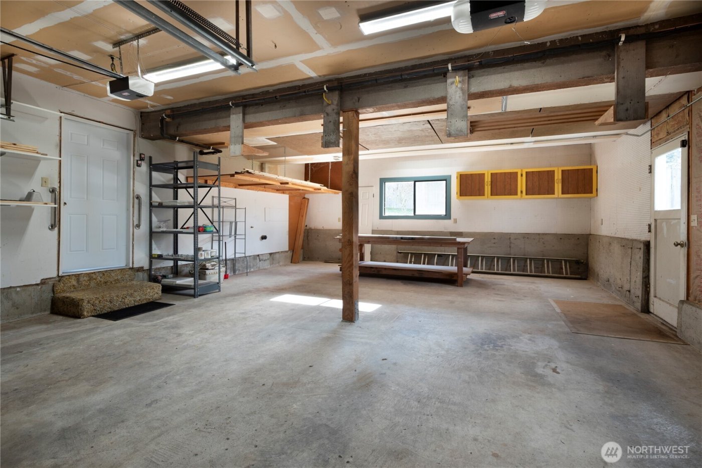 546 Birch Street , Oak Harbor, WA 98277