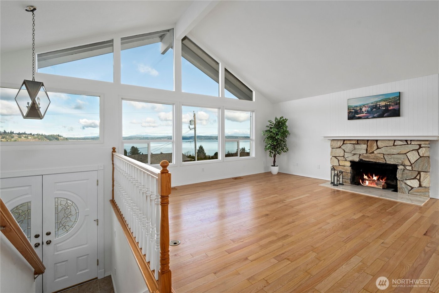 546 Birch Street , Oak Harbor, WA 98277