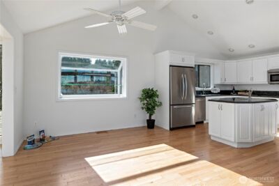 546 Birch Street , Oak Harbor, WA 98277 - Photo 10