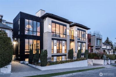 362 Ward Street , Seattle, WA 98109