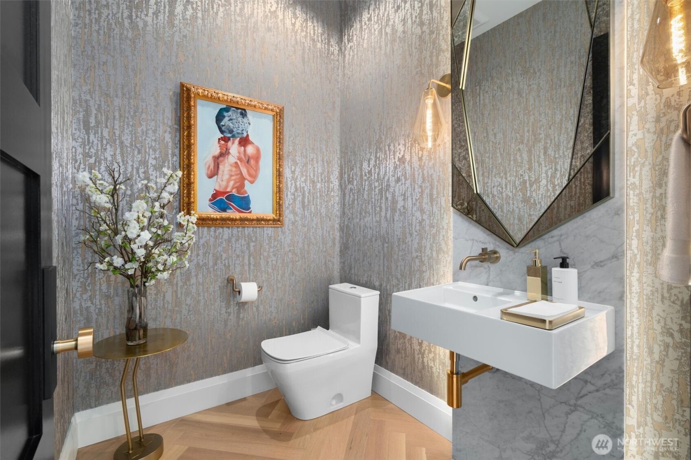 362 Ward Street , Seattle, WA 98109