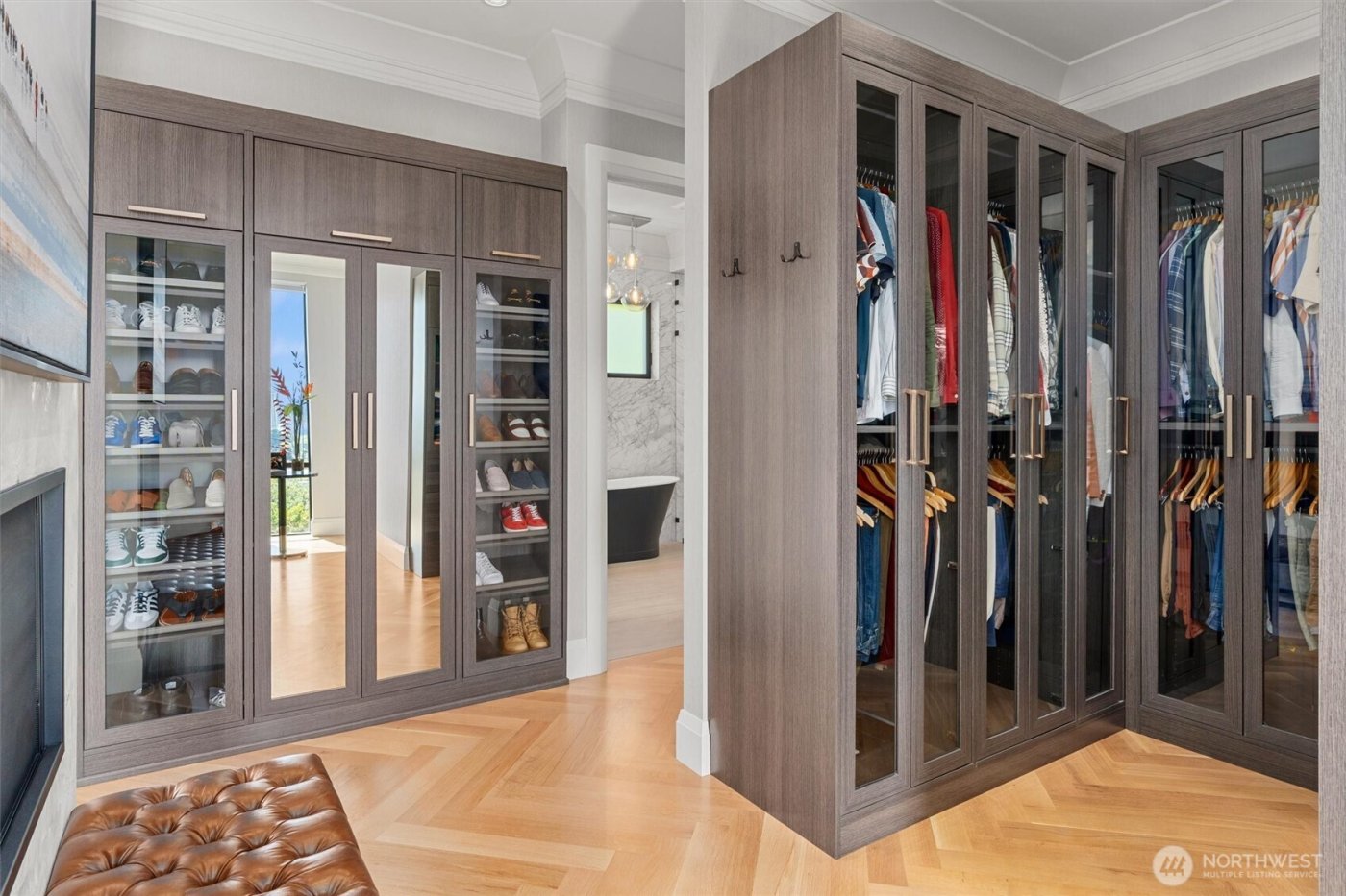 362 Ward Street , Seattle, WA 98109